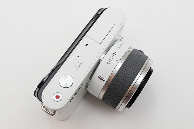 1379033233 2580603992 新相機 Nikon 1 J1 【鳥先生】