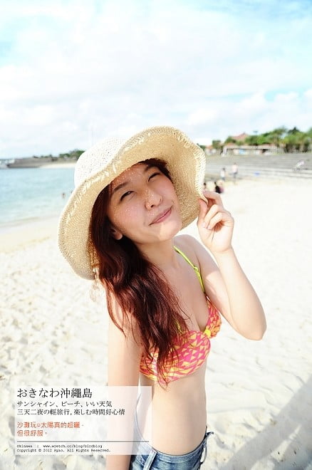 1379024787 1227967213 沖繩Day1-琉球村、落日海灘、比基尼