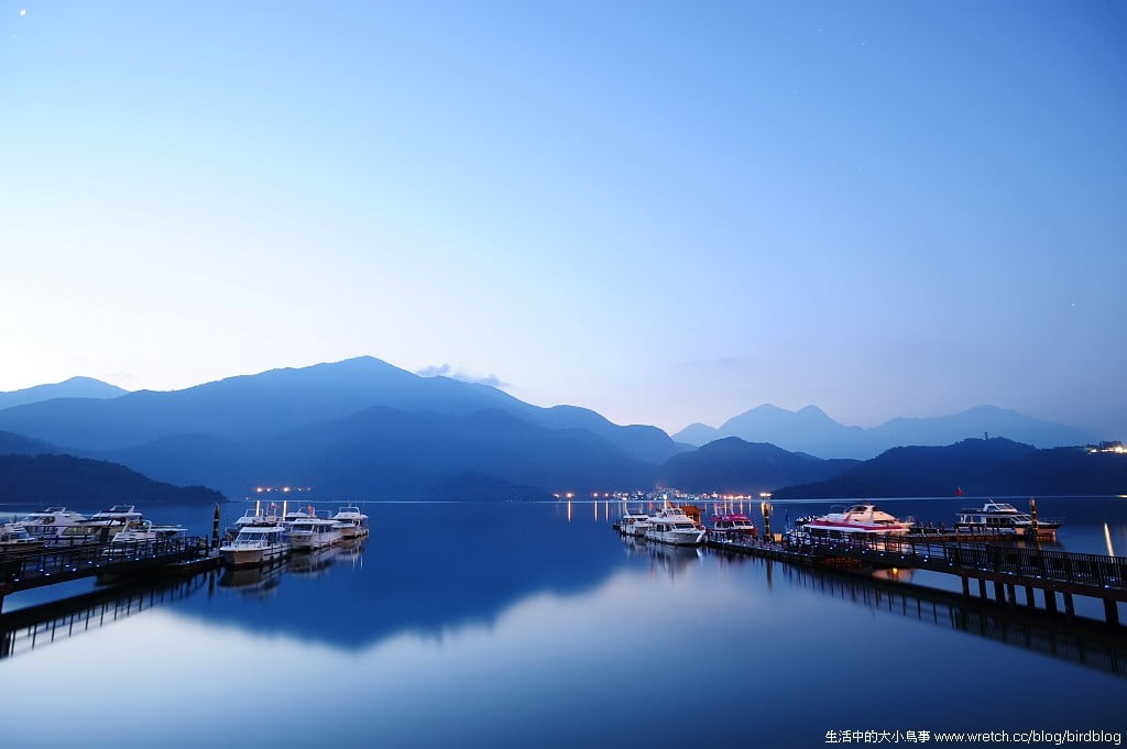 1379022802 1799983889 上班前的.日月潭日出【鳥先生】