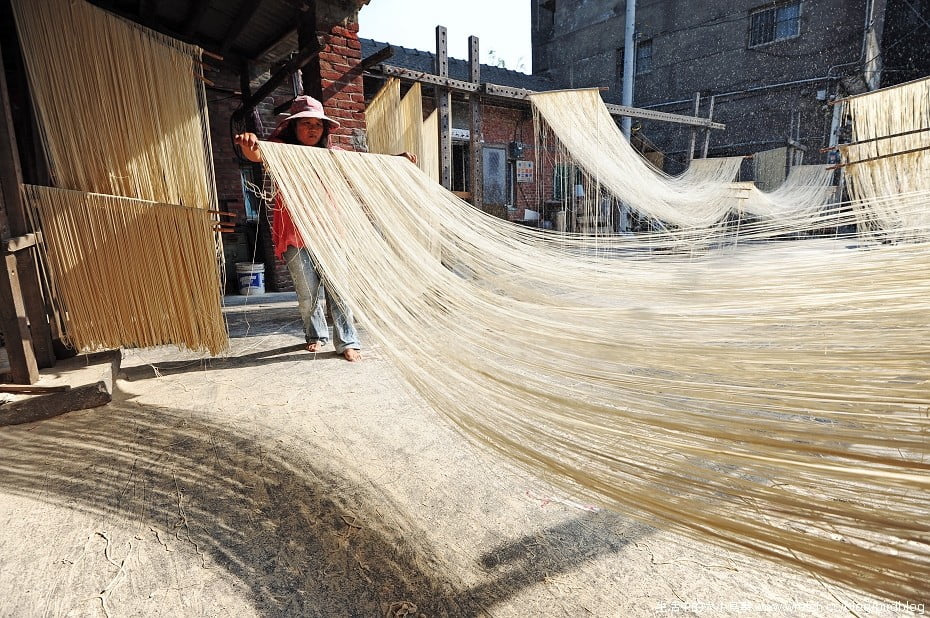 1379020115 2275890913 鹿港風情.手工麵線【鳥先生】