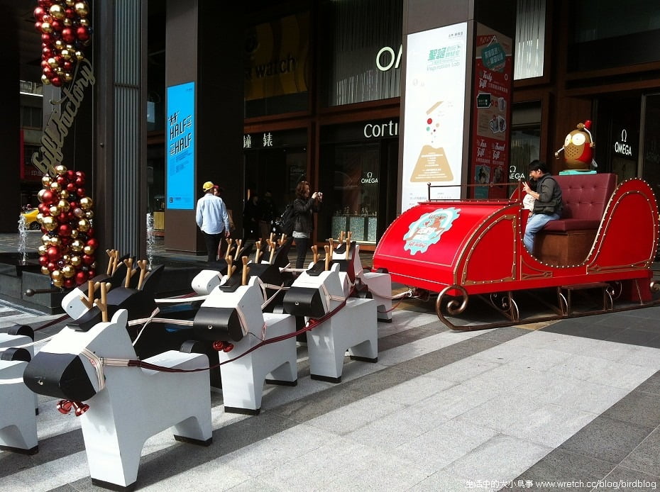 1379019011 3821481900 草悟道的聖誕節已經到囉!!!勤美誠品+金典綠園道+勤美術館【鳥夫人】