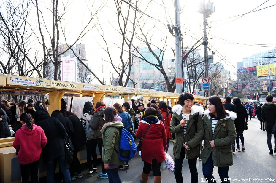 1378986307 4222721317 首爾自由行Day4。梨大、弘大&自由市集、新村