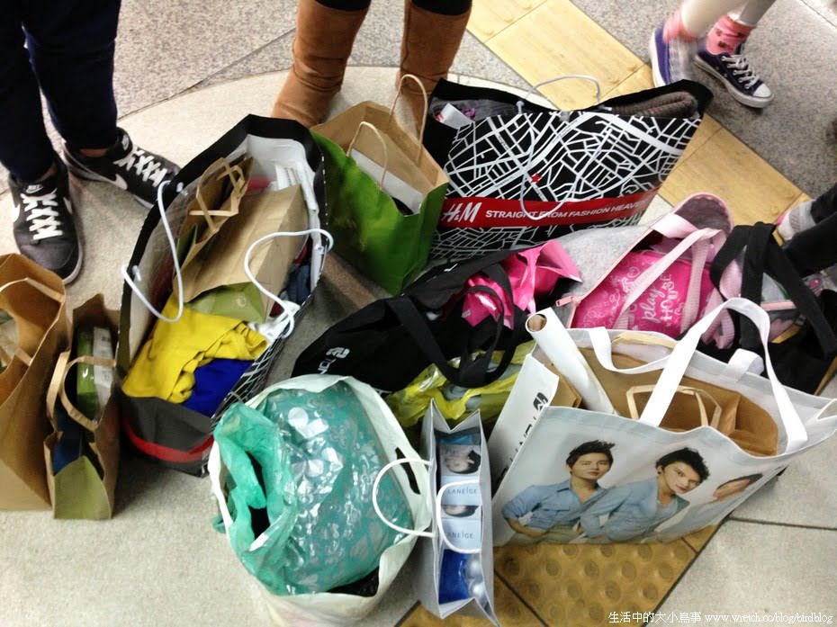 1378986563 2732982766 首爾自由行Day4。梨大、弘大&自由市集、新村