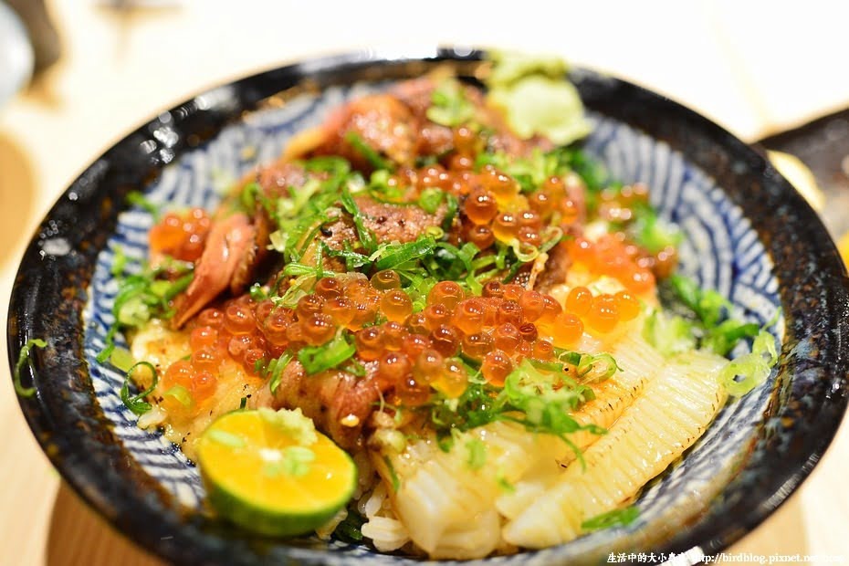 LIN_5561