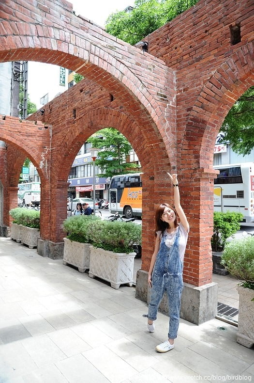 1378981715 1913157446 台中市一日遊行程。老房子改造-日出宮原眼科&第四信用合作社【鳥夫人】