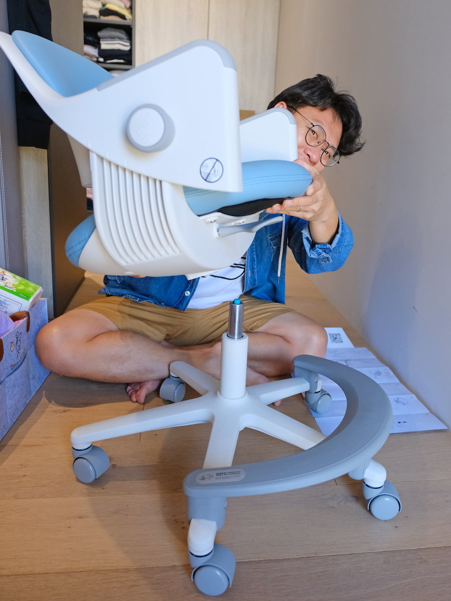 2024 03 12 165415 輪輪成為國小生。每天專注寫功課的好幫手- RINGO 兒童成長椅