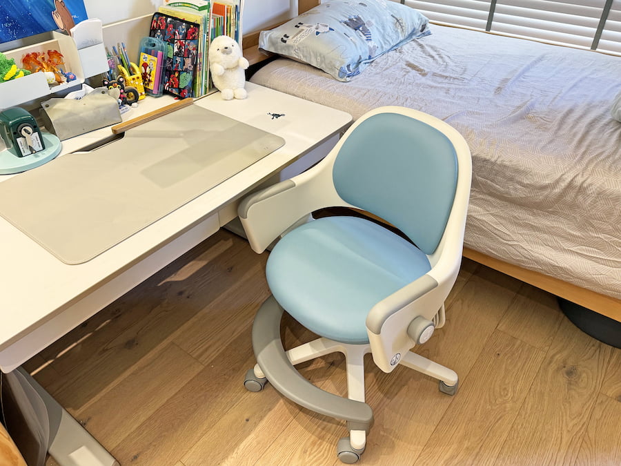2024 03 12 165416 輪輪成為國小生。每天專注寫功課的好幫手- RINGO 兒童成長椅