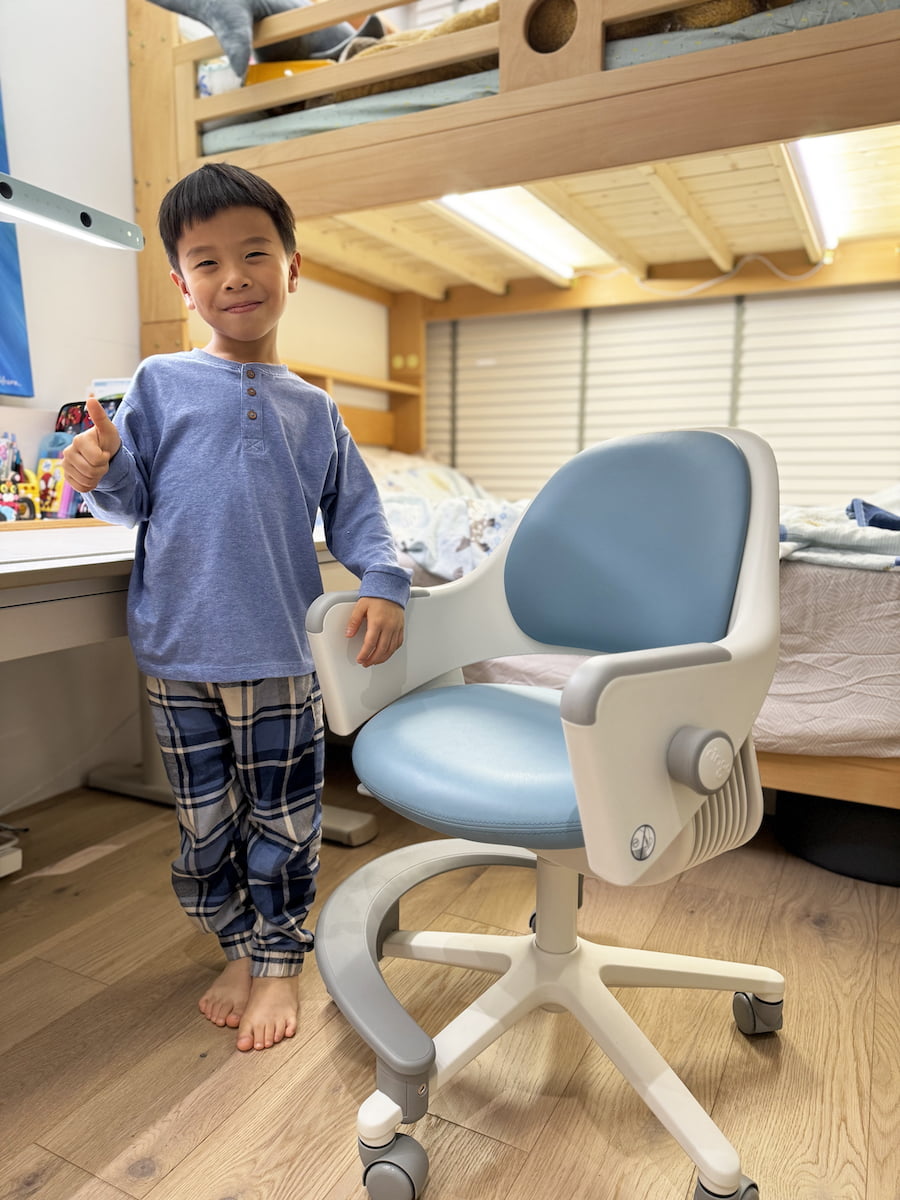 2024 03 12 230749 輪輪成為國小生。每天專注寫功課的好幫手- RINGO 兒童成長椅