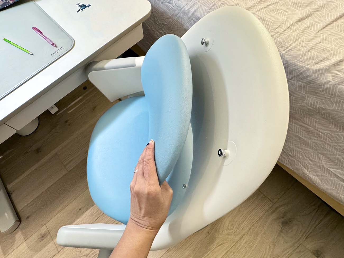 2024 03 19 145557 輪輪成為國小生。每天專注寫功課的好幫手- RINGO 兒童成長椅