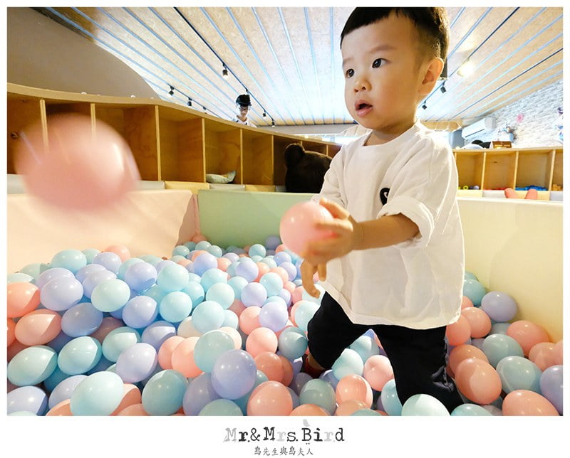2019 05 24 122058 有旋轉木馬的親子餐廳。超夢幻MONEYJUMP-帶小朋友放電用餐好去處