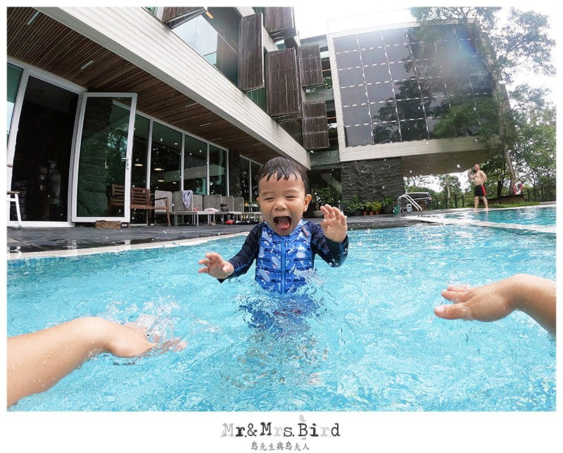 2019 06 24 223246 夏天到了!帶寶寶去游泳囉~英國 Close Pop-in 嬰幼兒泳衣 & 連帽海灘裝