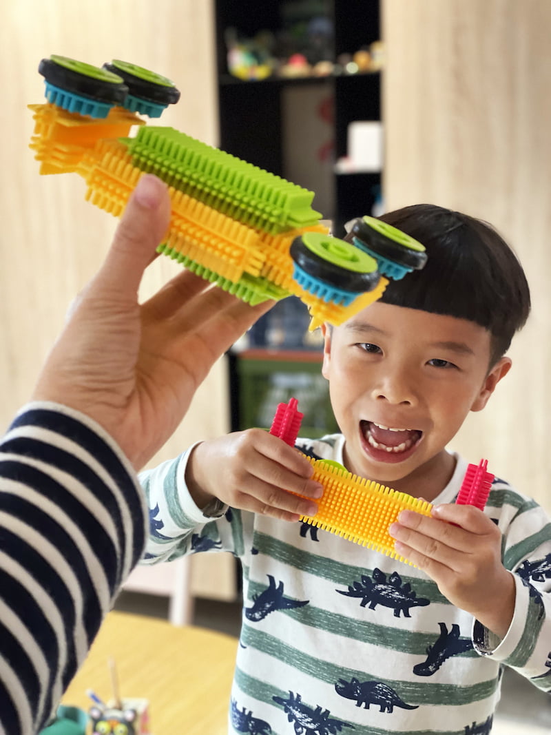 2023 02 10 162006 寓教於樂的玩具首選。鳥寶寶從小玩到大的:西班牙 Miniland 2023新品-音樂律動、邏輯思考、情緒引導、語言培養