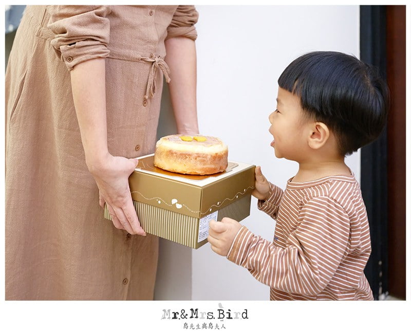 2019 11 30 142329 怎麼挑選合適的彌月蛋糕?!鳥二寶"波波"妹妹的彌月蛋糕-印好酸甜的快樂檸檬蛋糕