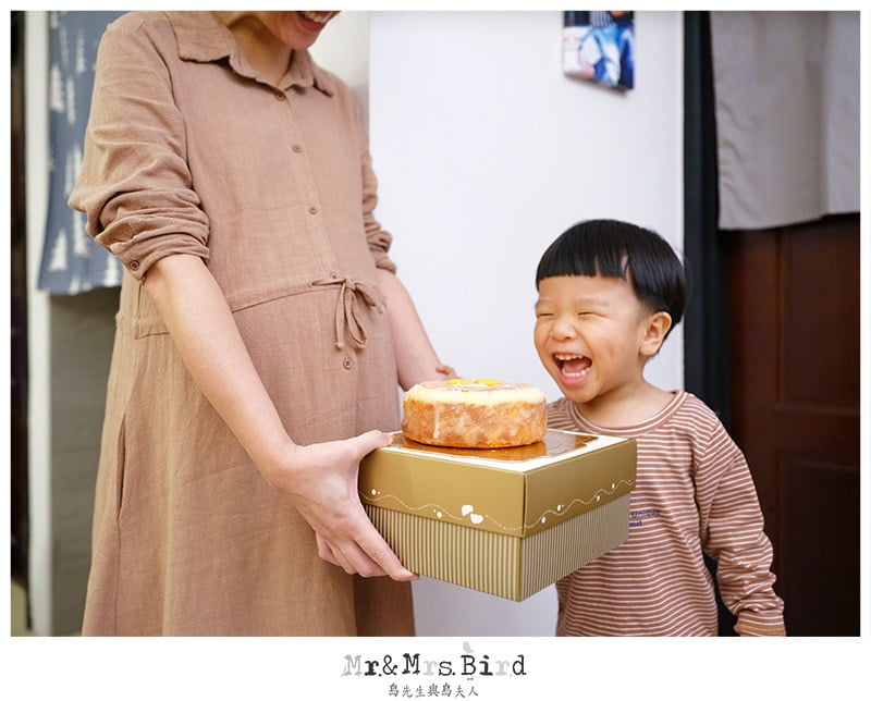 2019 11 30 142334 怎麼挑選合適的彌月蛋糕?!鳥二寶"波波"妹妹的彌月蛋糕-印好酸甜的快樂檸檬蛋糕