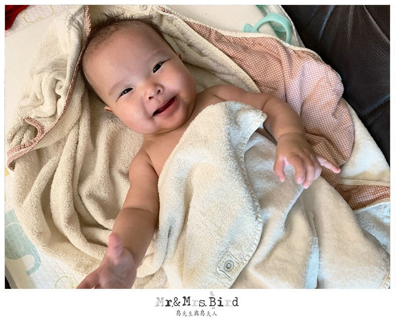 2020 06 15 125037 育嬰必買清單。Nizio小蘑菇天然棉紗浴巾 & 西班牙驚奇博士 & 萬用精油膏-推薦寶寶必備好物