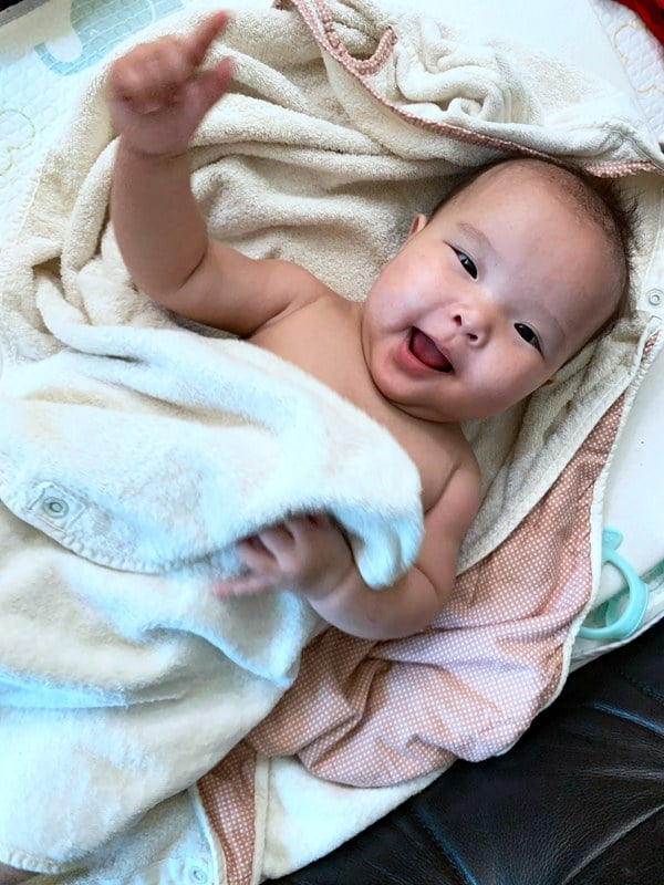 2020 08 27 135730 為媽媽和家人、孩子設想的清潔用品。兩個媽媽-碗盤洗淨乳&蔬果清潔液&多功能清潔液&溫和沐浴乳&嬰兒沐浴乳