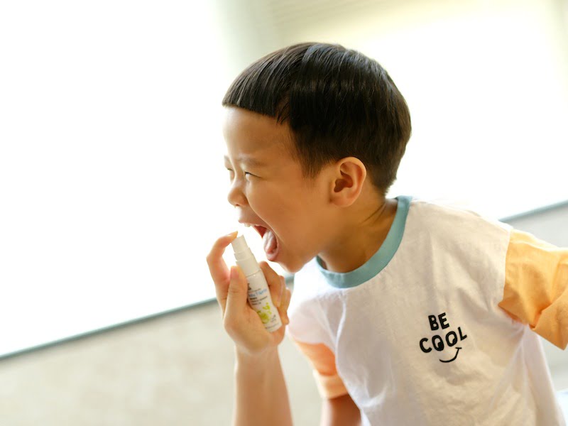 2021 07 19 104407 該怎麼讓孩子喜歡刷牙,養成好習慣呢?!刷牙以外的口腔保健-口腔噴護劑