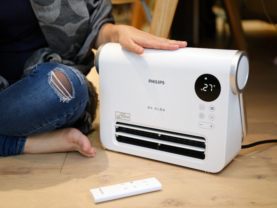 2021 11 27 192308 一起暖暖的過冬。鳥家溫暖法寶-PHILIPS 壁掛暖風機