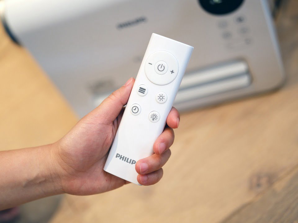 2021 11 27 192319 一起暖暖的過冬。鳥家溫暖法寶-PHILIPS 壁掛暖風機