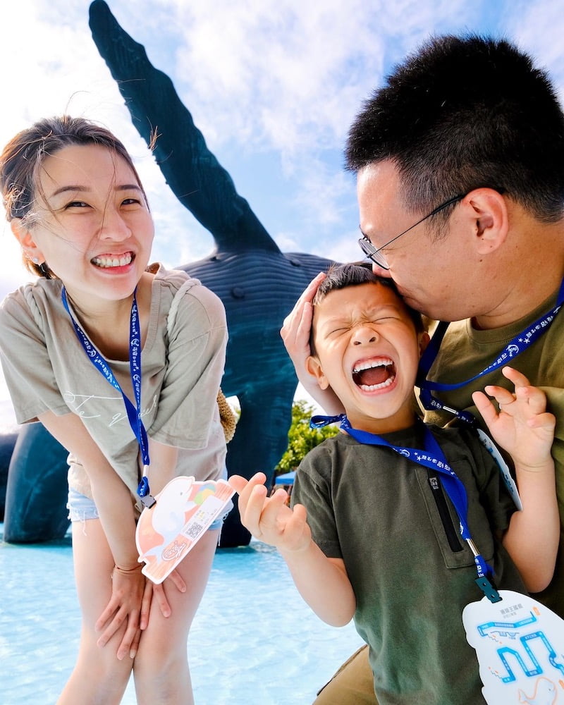 2022 07 20 120549 夜宿屏東海生館。和小白鯨一起睡一晚 feat 迷你解說員-輪輪超喜歡❤️