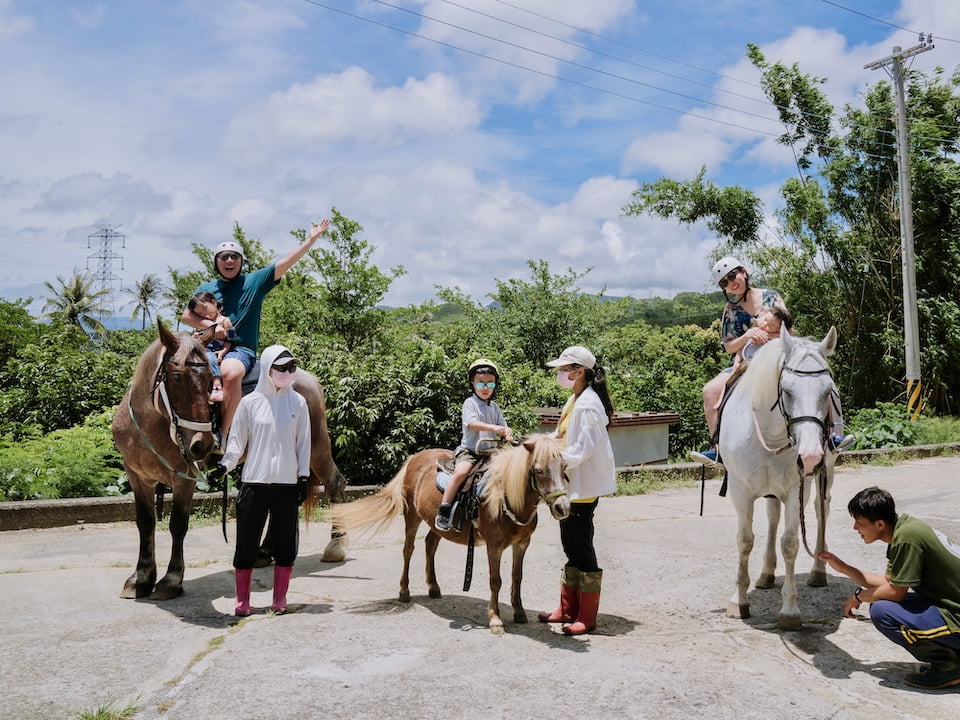 2022 08 10 173850 親子旅行行程。輕航機、看鱷魚、搭帆船、騎馬-不一樣的墾丁上山下海之旅(住宿:嵐翎白砂&海灣森林)
