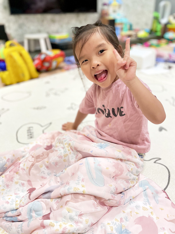 2023 07 12 224632 幼兒園開學前要準備哪些東西?波波的上學用品清單(三色碗、睡袋...)