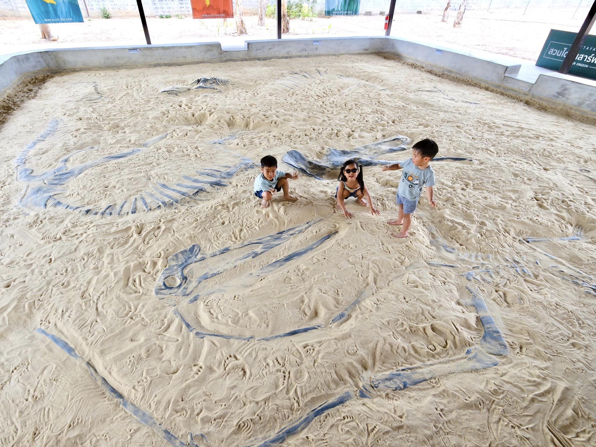 2024 03 13 134309 泰國親子旅遊行程&花費多少。曼谷+Pattaya度假+北碧府動物園 包車好好玩